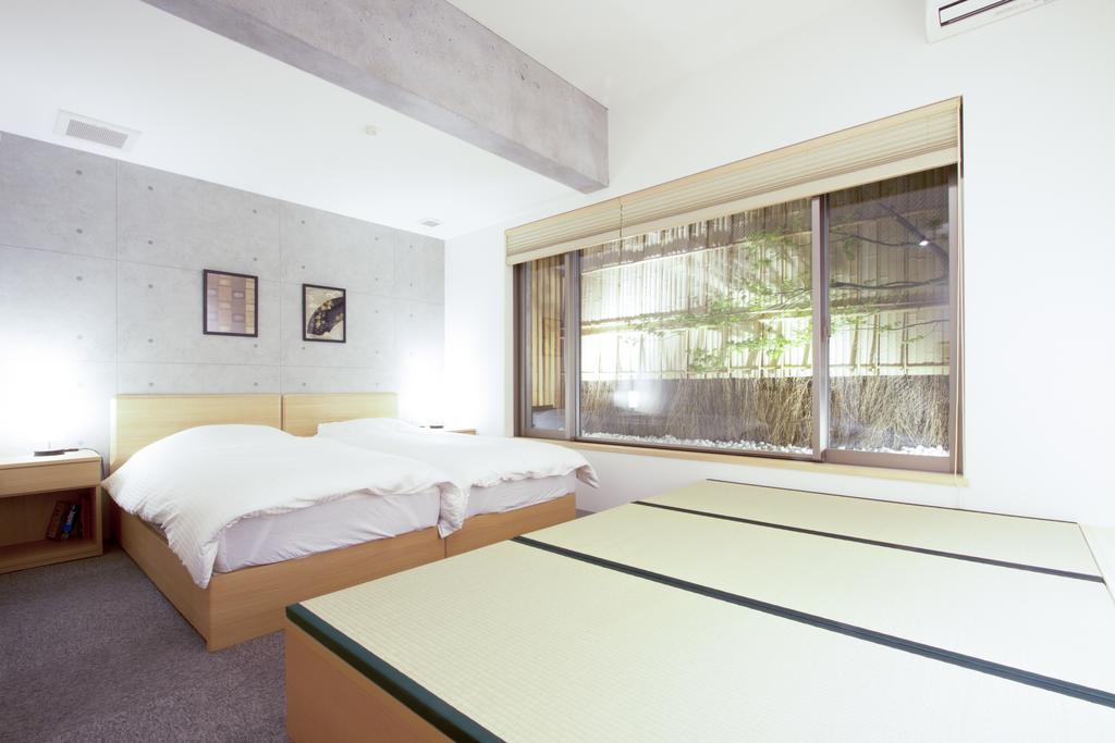 Kyoto Higashiyama With Hotel Exterior photo